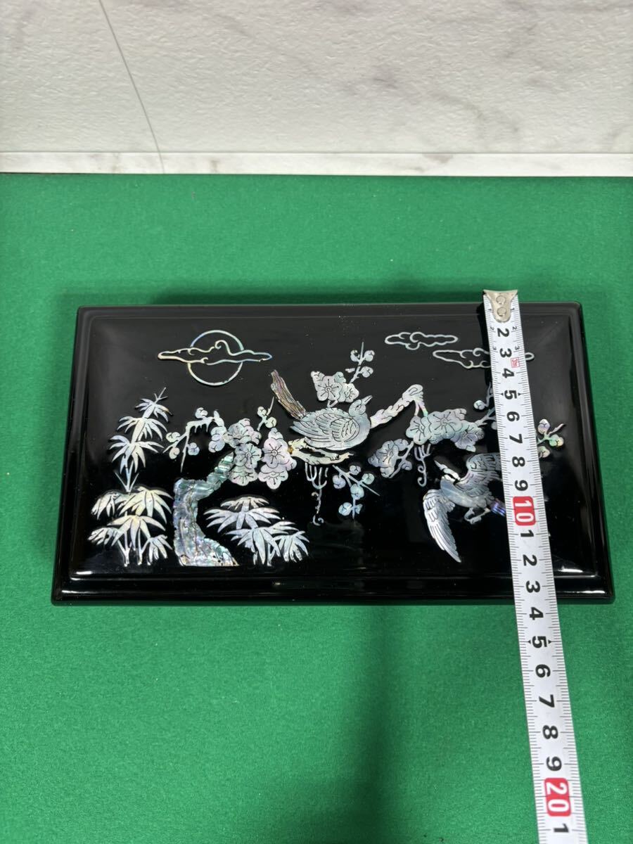 【中古品】 煙草盆 螺鈿細工 漆器 喫煙具 鳥 竹 花 灰皿 工芸品 木製 アンティーク 置物 _画像3