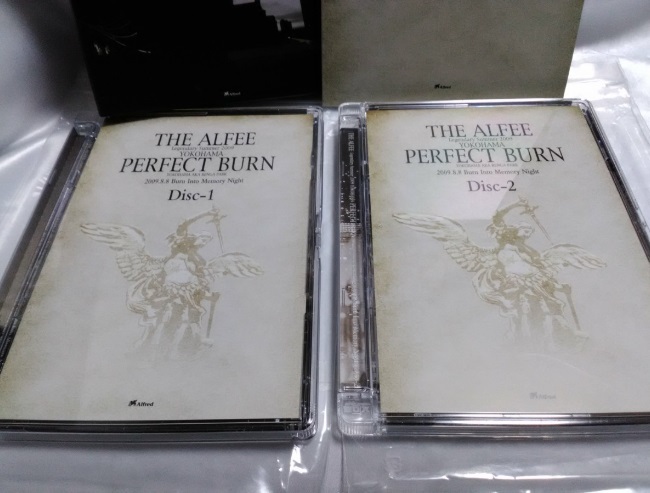 ★期間限定値下げ！美品THE ALFEE Legendary Summer 2009 YOKOHAMA PERFECT BURN DVD YOKOHAMA AKA RENGA PARK 2009.8.8 & 8.9 2枚、2日分!の画像4