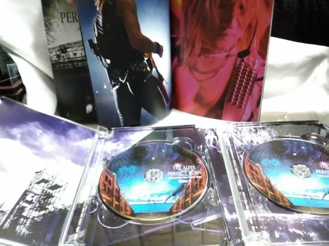 ★期間限定値下げ！美品THE ALFEE Legendary Summer 2009 YOKOHAMA PERFECT BURN DVD YOKOHAMA AKA RENGA PARK 2009.8.8 & 8.9 2枚、2日分!の画像2