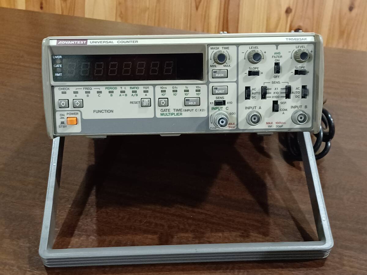 ADVANTEST 恒温槽付き高安定度水晶発振器(OCXO)搭載 ＜TR5823AK＞ UNIVERSAL COUNTER ユニバーサルカウンター 周波数カウンターの画像4