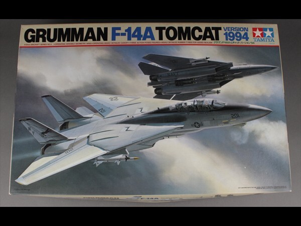 未開封 未組立 グラマン F-14A トムキャット94 バージョン 1994 （1/32スケール エアークラフト No.3 60303）d0002_画像1