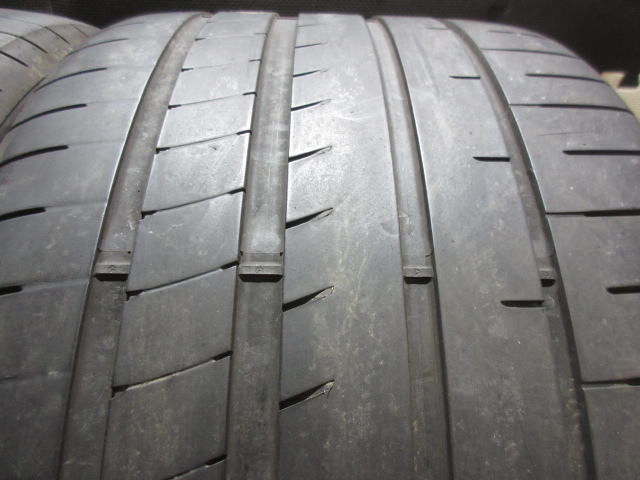 中古タイヤ　305/30R21　／　305/30ZR21　グッドイヤー　EAGLE F1　5～5.5ｍｍ　2本セット_画像3