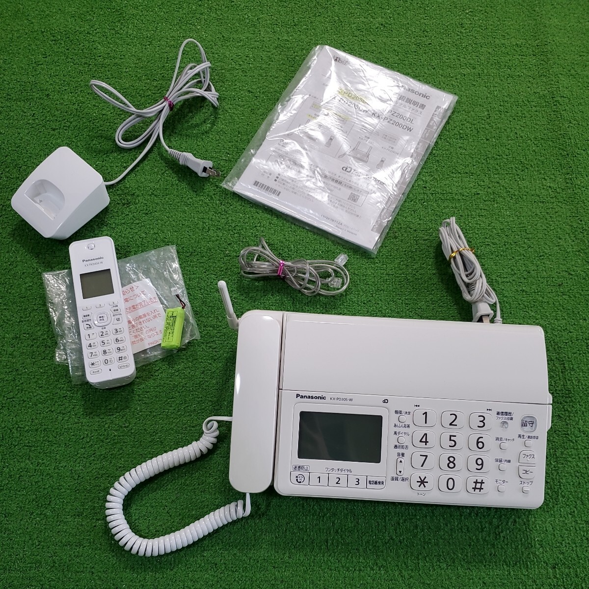 Panasonic パナソニック パーソナルファクス KX-PD205-W 通電確認済み FAX ファックス KX-PD205DL 電話機 子機 ホワイト KX-FKD404の画像1