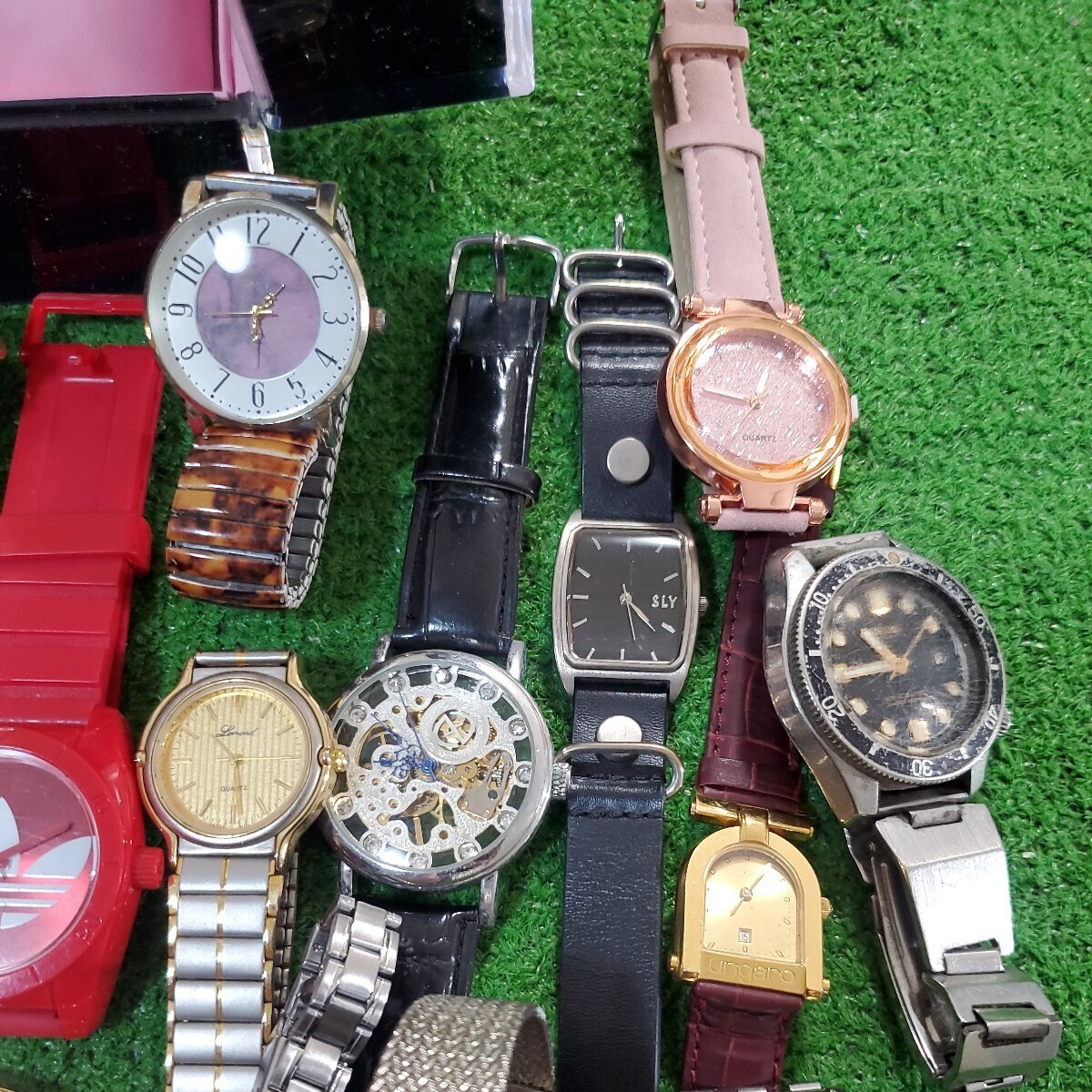 SEIKO セイコー HILTON ヒルトン MARY QUANT マリークワント ungaro ウンガロ SLY スライ 腕時計 30本以上 まとめ売り 時計 大量の画像5