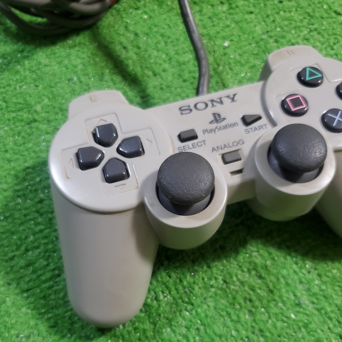 SONY ソニー PlayStation プレイステーション PS PS1 コントローラー アナログコントローラ 動作確認済み SCPH-1200 箱説 箱 説明書の画像3