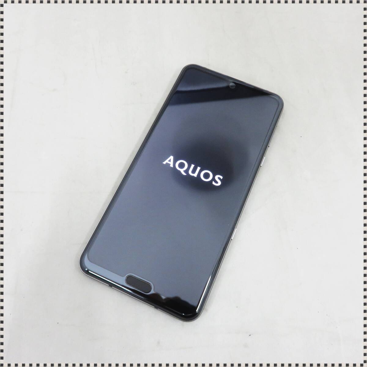 シャープ AQUOS RS3 SHV44 プレミアムブラック 128GB 6.2インチ ネットワーク判定○ 動作確認済 SHARP HA040511_画像2