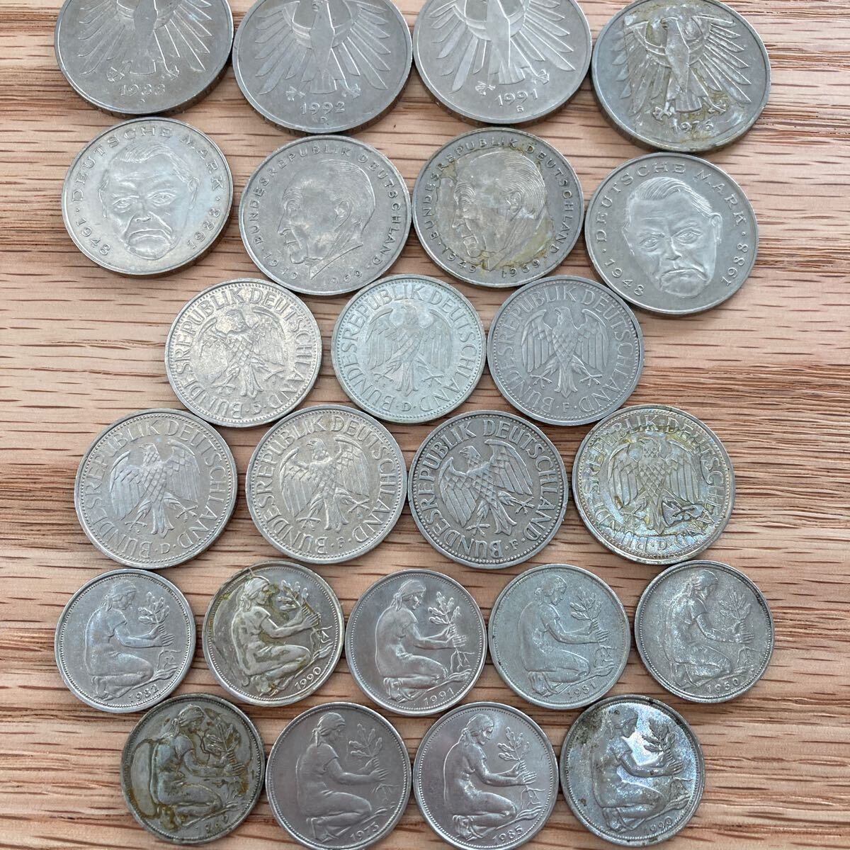 ドイツ 東ドイツ マルク ペニヒ 70枚 約0.27kg まとめ 硬貨 海外コイン 外国コイン 古銭 コイン 旧硬貨 アンティークの画像4