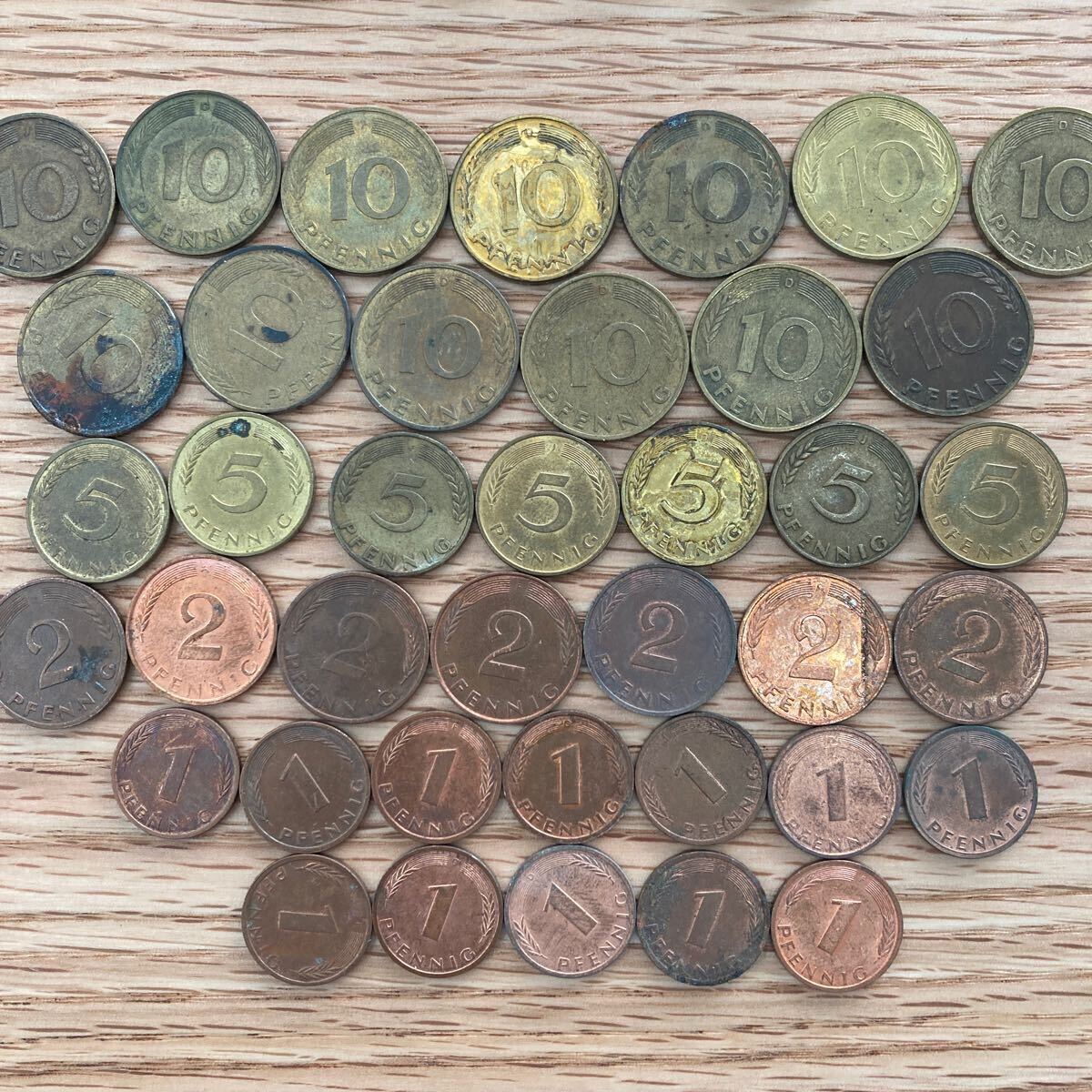 ドイツ 東ドイツ マルク ペニヒ 70枚 約0.27kg まとめ 硬貨 海外コイン 外国コイン 古銭 コイン 旧硬貨 アンティークの画像5