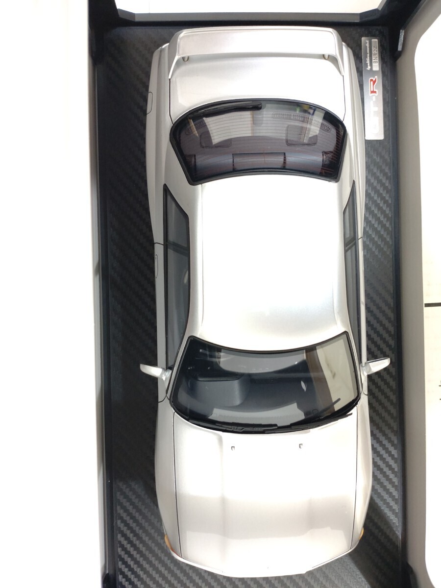 イグニッションモデル 日産 R32スカイライン GT-R S-tune KWAM0N0010 1/18の画像6