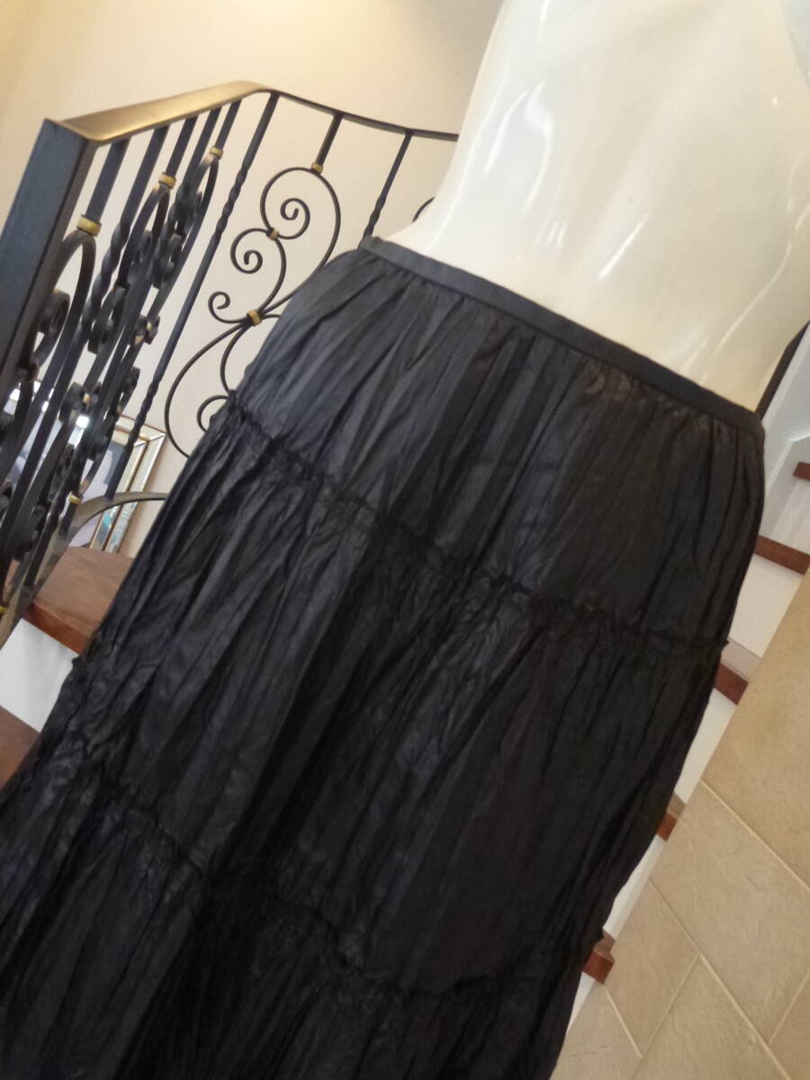 美品 MICHEL KLEIN(ミッシェルクラン)★日本製　黒　ブラック　スカート　38　M相当_画像2