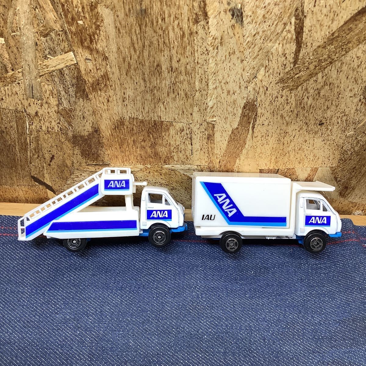 送料無料【Sて1342】ANA 空港セットANA アナ ダイキャスト エアポートセット エアバス おもちゃ模型の画像2
