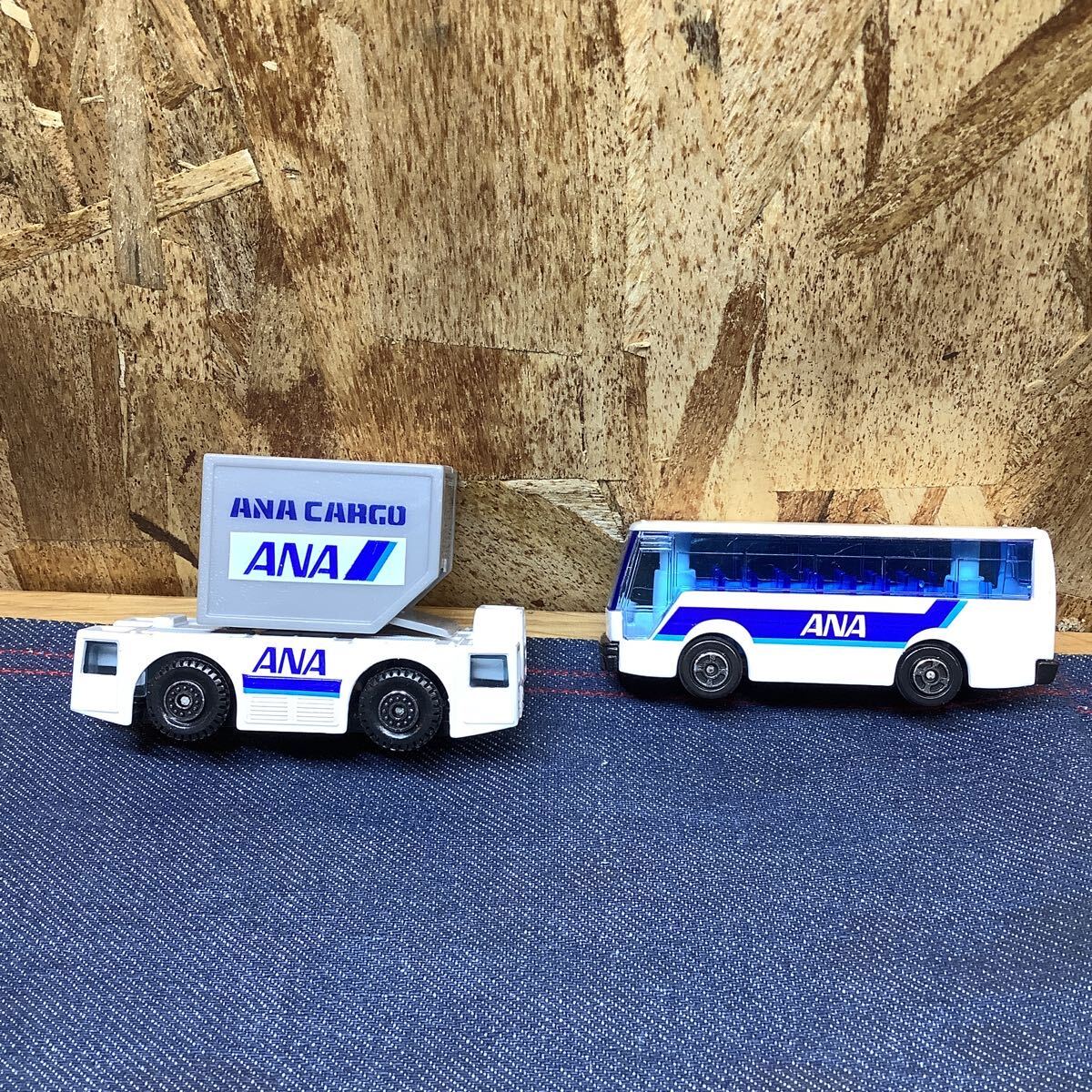 送料無料【Sて1342】ANA 空港セットANA アナ ダイキャスト エアポートセット エアバス おもちゃ模型の画像5