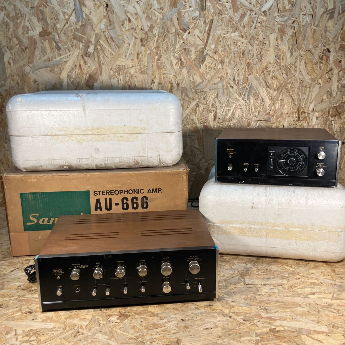 1円〜/Sansui/サンスイ/ステレオアンプ/ステレオチューナー/AU-666/TU-666/オーディオ機器/通電のみ確認/中古/現状品の画像1