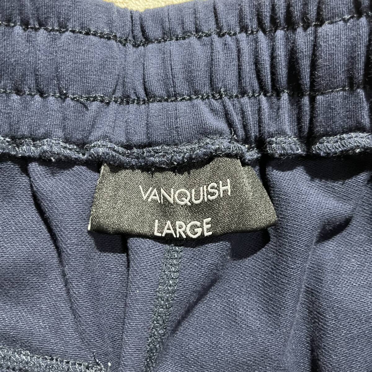 【VANQUISH FITNESS】ヴァンキッシュフィットネス ジョガーパンツ ネイビー Lサイズ スウェットパンツ イージーパンツの画像4