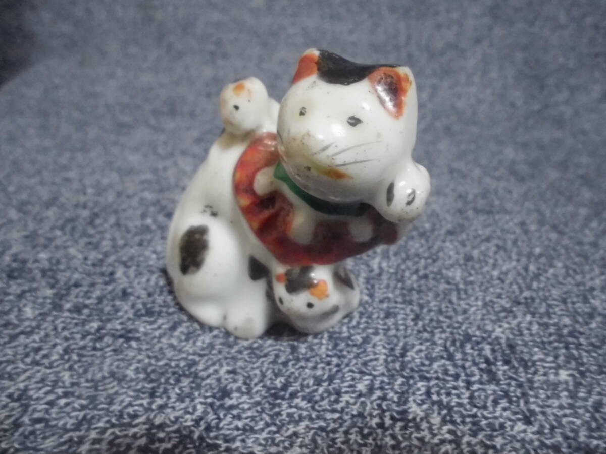 明治～大正期 磁器製 色絵磁器人形 招き猫 親子猫 3匹 水滴 完品 5.3cm 検）書道具・硯・墨汁の画像7