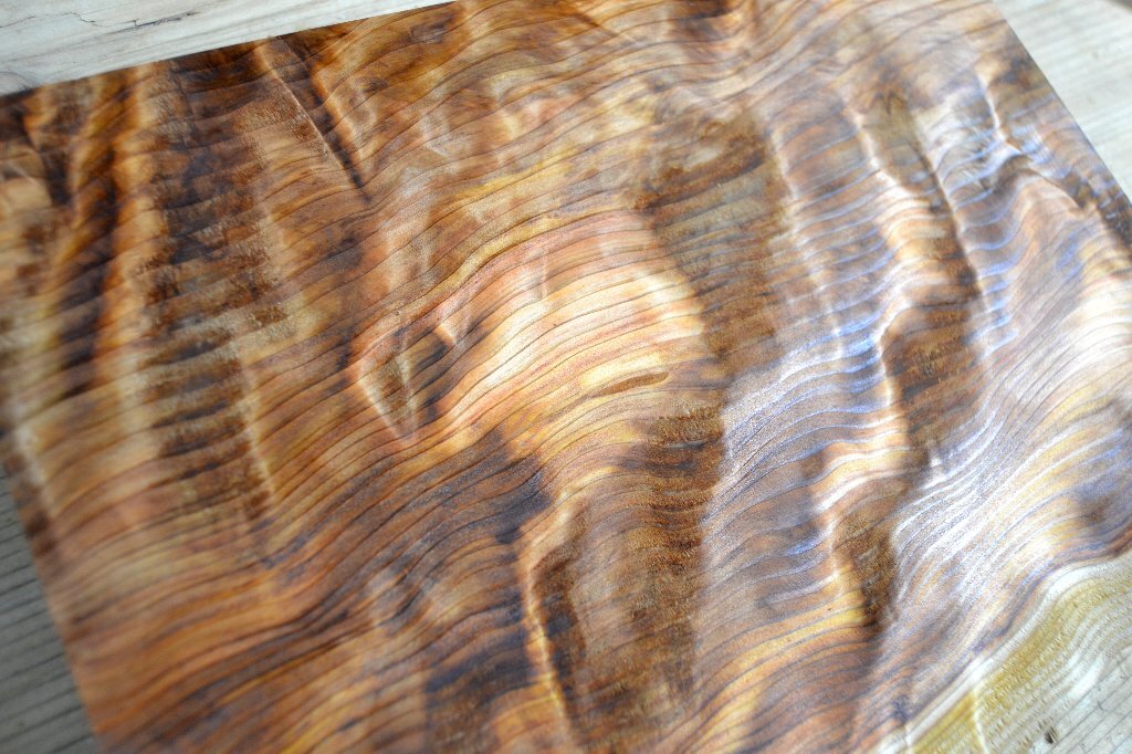 長33*幅21-24*厚1.6 杉23の木材木工材,一枚板送料安DIY花台銘木 杢 プレート 瘤の画像7