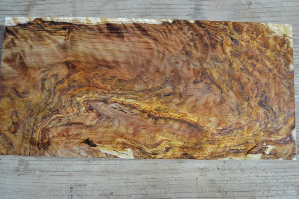 長33*幅15*厚1.5 杉14の木材木工材,一枚板送料安DIY花台銘木 杢 プレート 瘤の画像1