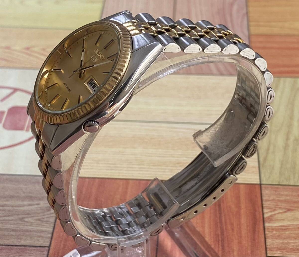 セイコー 腕時計 SEIKO5 自動巻 automatic 7S26-0500 ゴールド文字盤_画像5