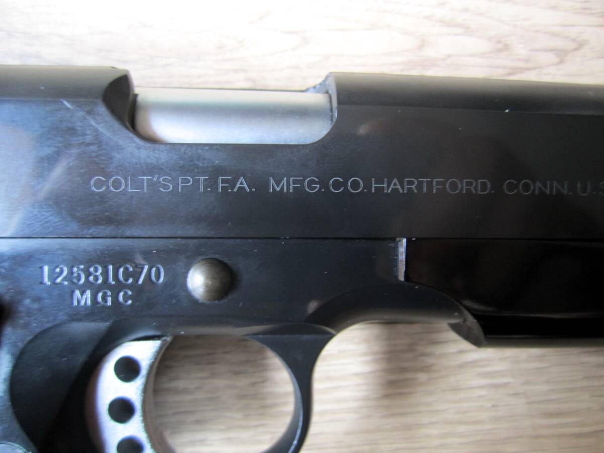 MGC　モデルガン　コルトガバメントCALIBER45カスタム　 USA製本物銃ケース付き_画像4