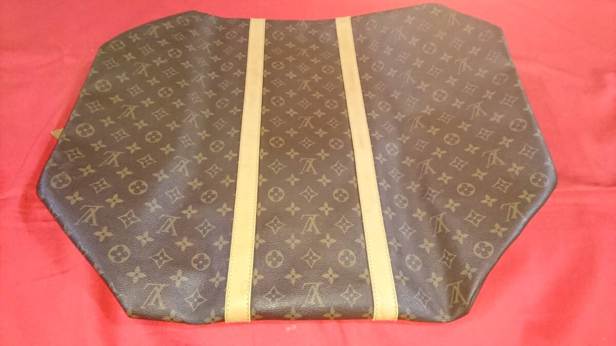 ☆☆　【美品】 LOUIS VUITTON ルイ ヴィトン モノグラム キーポル60 ボストンバッグ　 ☆☆_底面折り畳み状態