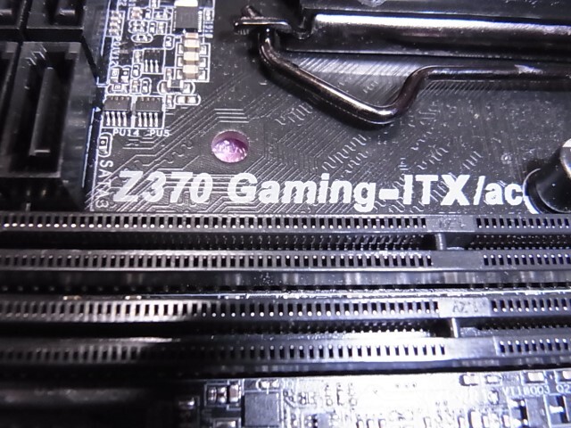 ASRock　Fatal1ty Z370 Gaming-ITX/ac　miniITX_画像3