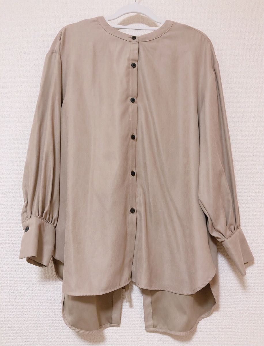 しまむら tal by yumi ゆみ バッグリボン シャツ ブラウス ノーカラー リボン ピーチ起毛 ベージュ 淡色 美品