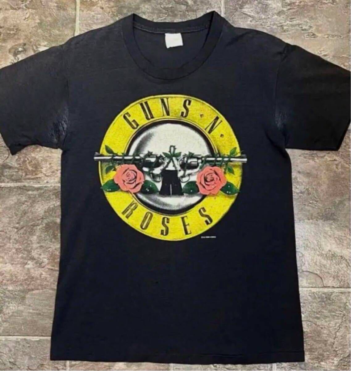 【80sヴィンテージ】GUNS N' ROSESガンズアンドローゼズ 両面プリント1987ロックバンドTシャツ黒sizeL/薔薇アクセルスラッシュ/90−00s古着の画像3