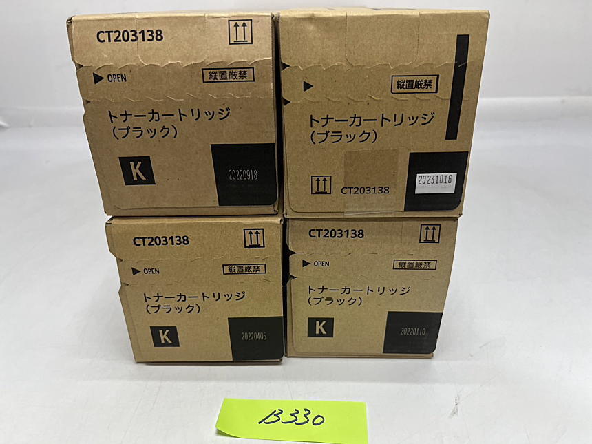 B-330【新品・2箱ヤケと箱傷みあり】富士ゼロックス FUJI XEROX トナーカートリッジ CT203138 K ブラック 1色4本セット 純正の画像1