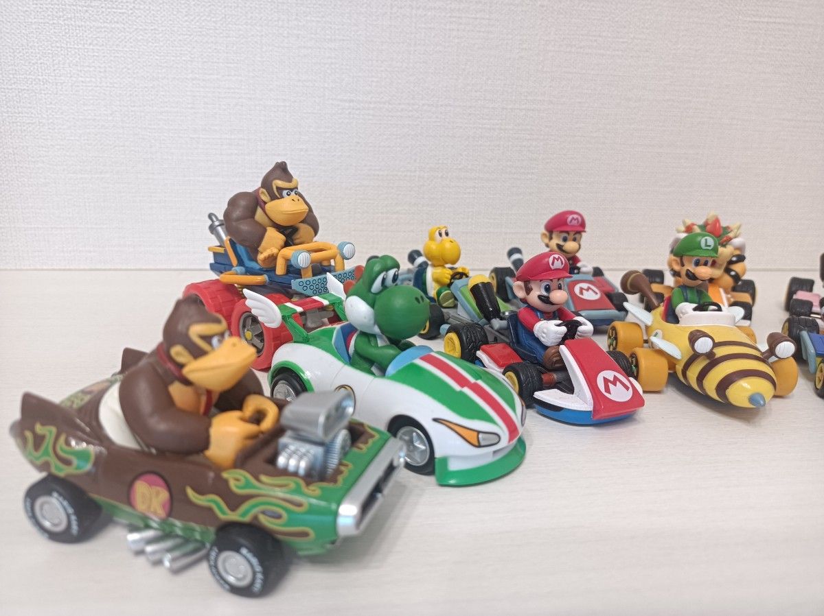 スーパーマリオ　マリオカート　プルバックカー 　新品