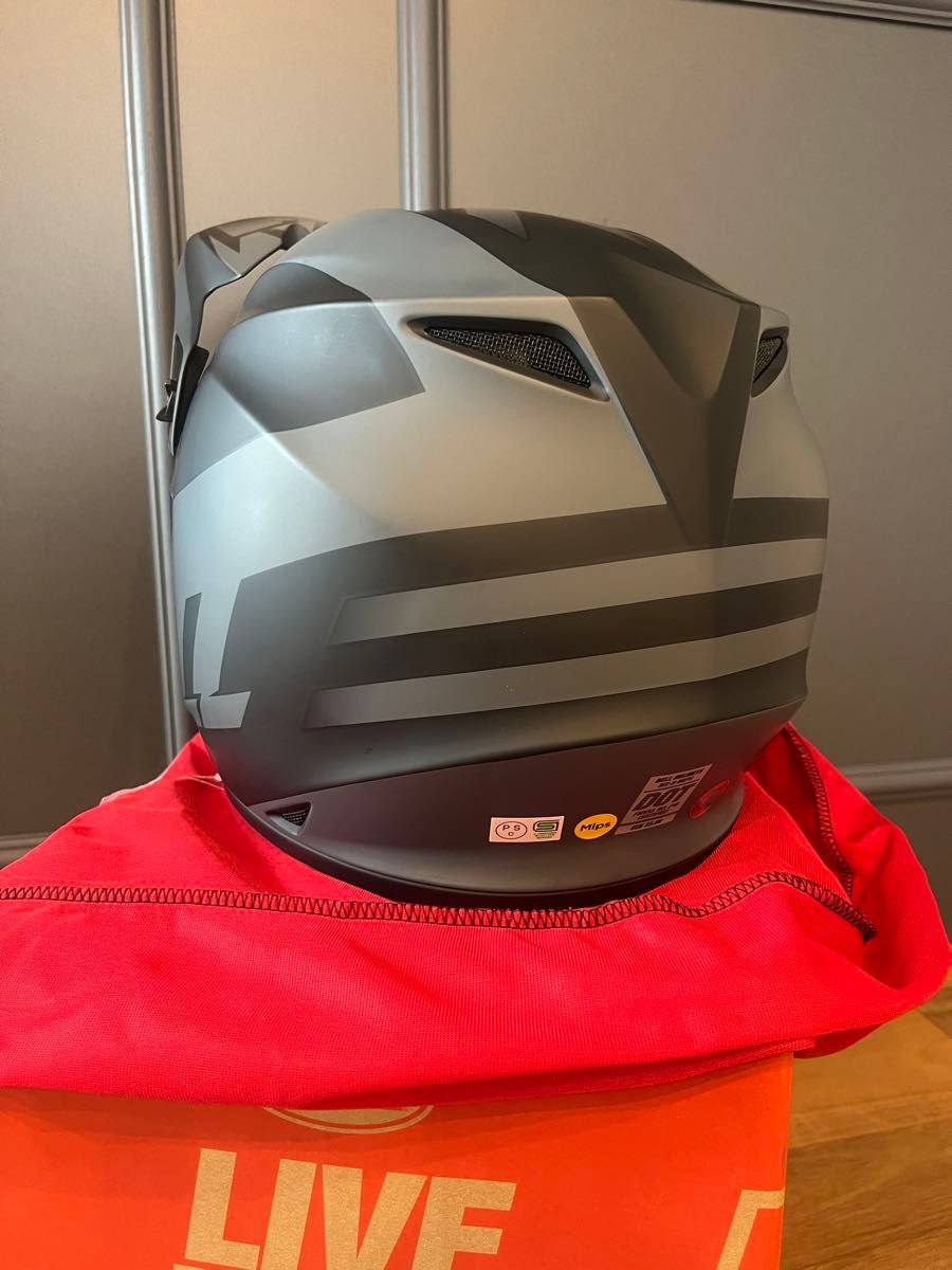 BELL MX-9 MIPS  オフロード バイク  ヘルメット  モトクロス　スノーモービル