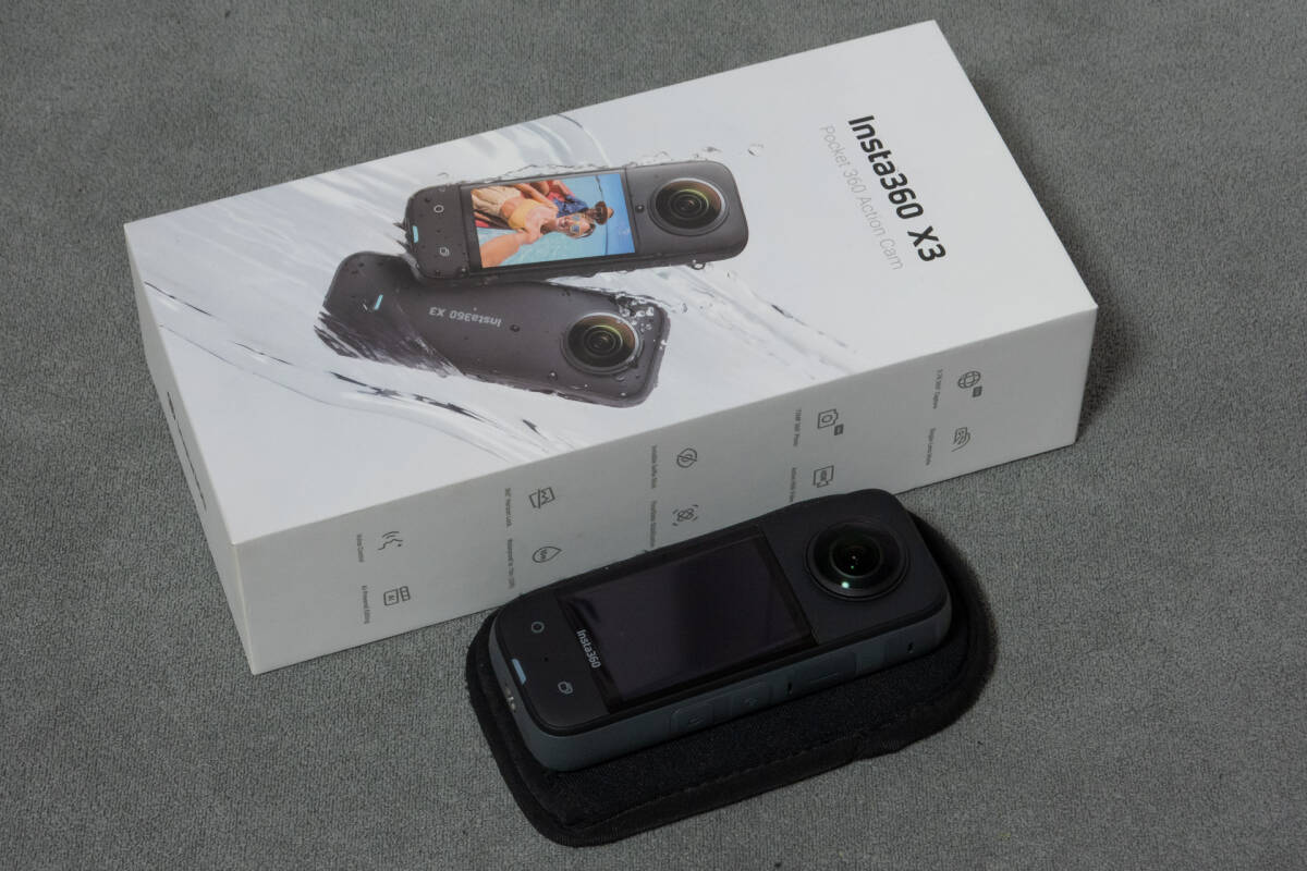 ★中古★超美品★ Insta360 X3 ＋ GPSスマートリモコン_画像1