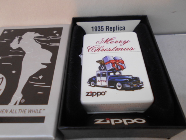 メリークリスマス リボンを付けたジッポーカー 1935レプリカ 外ヒンジ Zippo 2008年製 未使用 の画像1