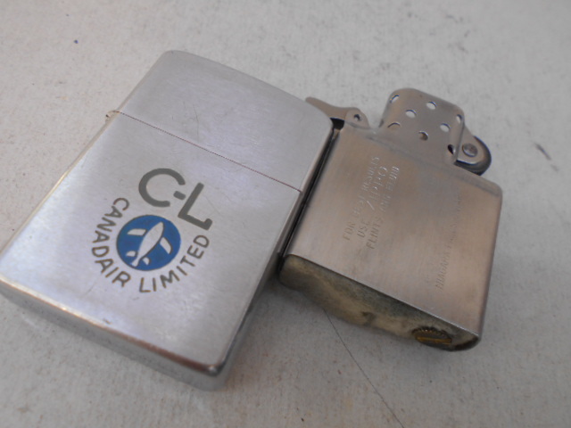 ビンテージ CANADA オンタリオ ナイアガラ 有名なカナダ航空 PATENTED Zippo 1950ボトムですがCANADA製1960-1976年のインナーに交換の画像1