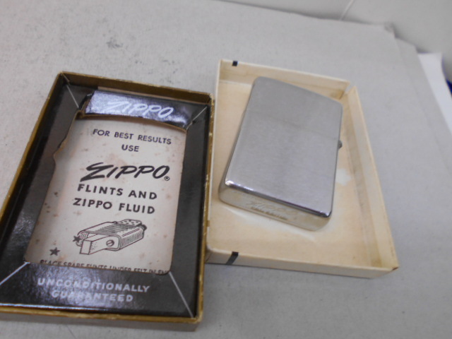ビンテージ Zippo アメリカの著名な上院議員 1965年製 未使用 ニアミントコンディション,オリジナルインナー箱は汚れ,痛みがありますの画像3