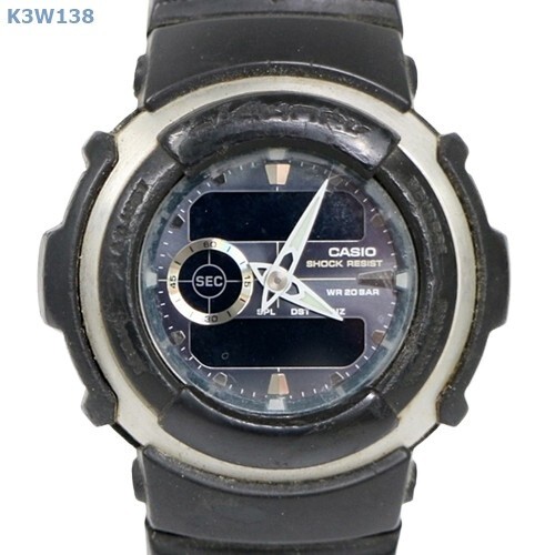 K3W138 腕時計 CASIO カシオ G-SHOCK G-300 クォーツ 不動 煙草臭強いです 60サイズの画像1