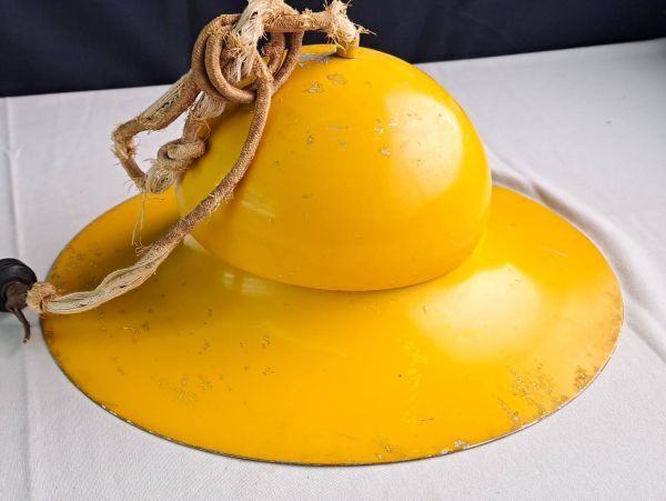 昭和レトロ 琺瑯 電傘 /検索 アンティーク 照明 店舗 インテリア イエロー 円盤型 帽子型の画像4