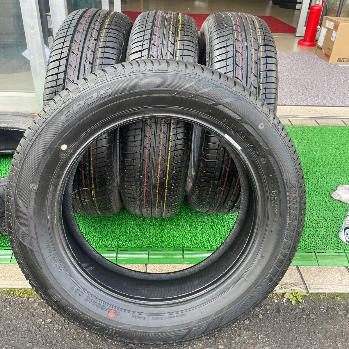 185/60R16 BRIDGESTONE .ほぼ新品 2023年激安美品 4本セット：21800円の画像6