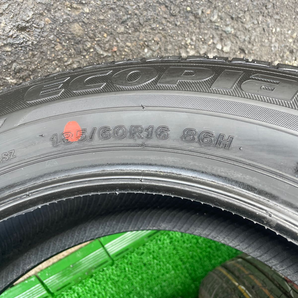 185/60R16 BRIDGESTONE .ほぼ新品 2023年激安美品 4本セット：21800円の画像4