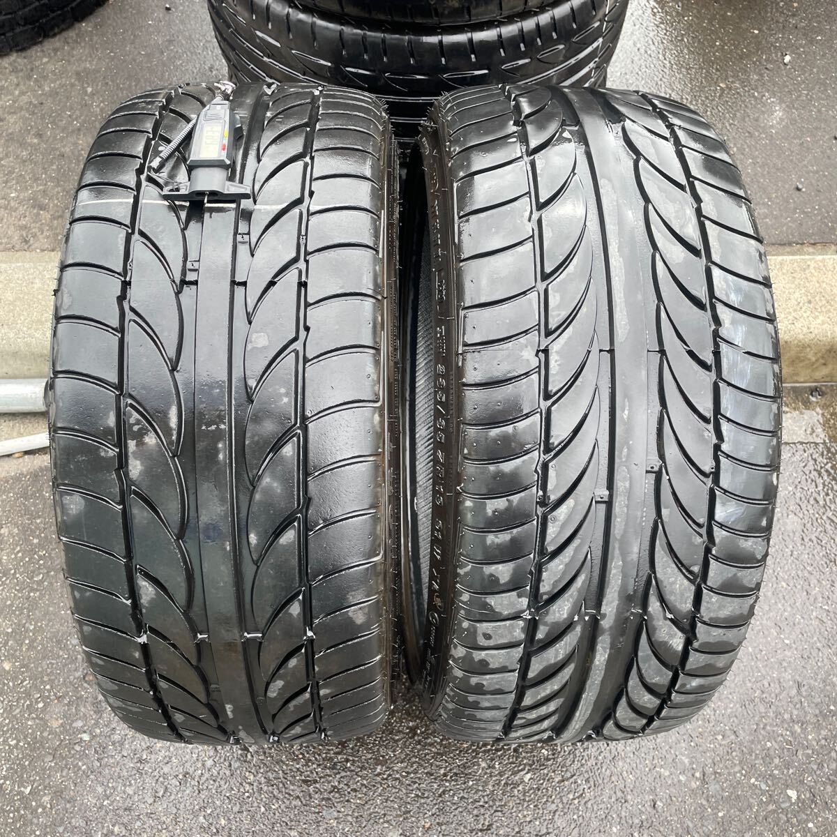 235/35R19 中古 2020年 2本セット：9800円の画像1