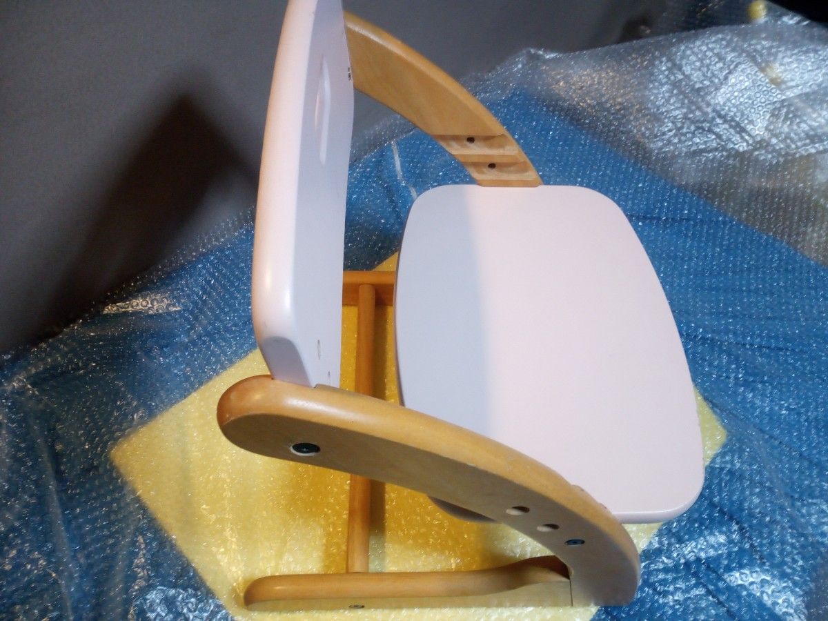 リッチェル　ベビーチェア＆　木製ベビーチェア(Bunbo amice  Desk ＆　Chair）２点セット、単品購入OKです。