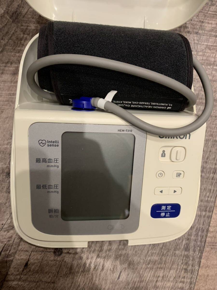 オムロン 上腕式血圧計 HEM-7310 オムロンヘルスケア 自動血圧計 OMRON 血圧計 の画像2