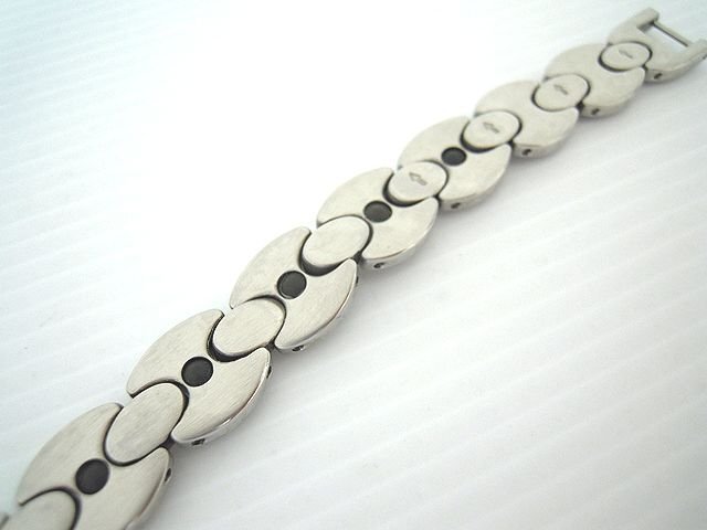 * germanium bracele stainless steel color stone attaching lady's * details unknown used accessory *