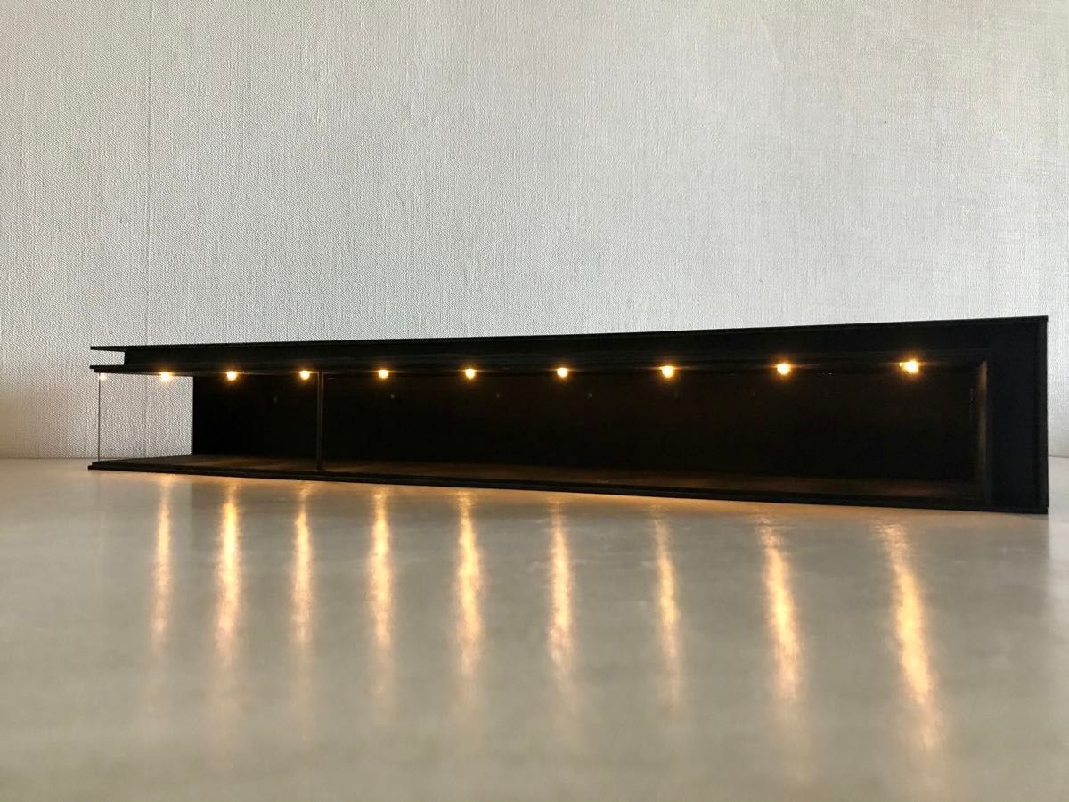 カーディーラー1階 ブラックモデル ジオラマ模型 ミニカー鑑賞 電球色LED 1/64,1/43