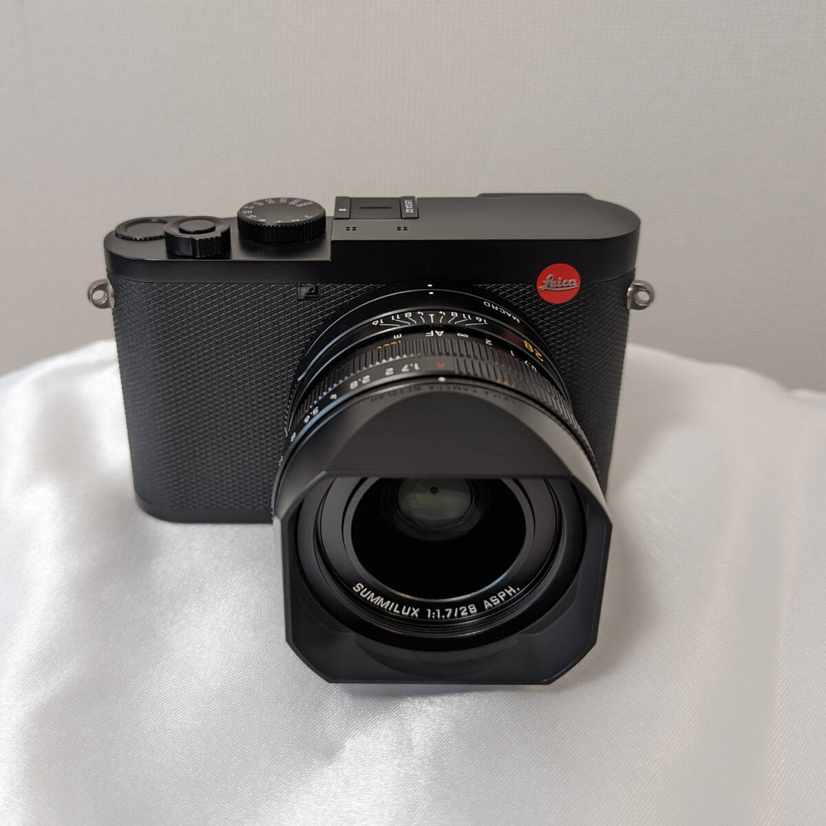  ◆ ライカ ◆ Leica Q2 ◆超美品◆ 予備バッテリー サービス ◆ 箱付き・付属品完備 の画像2