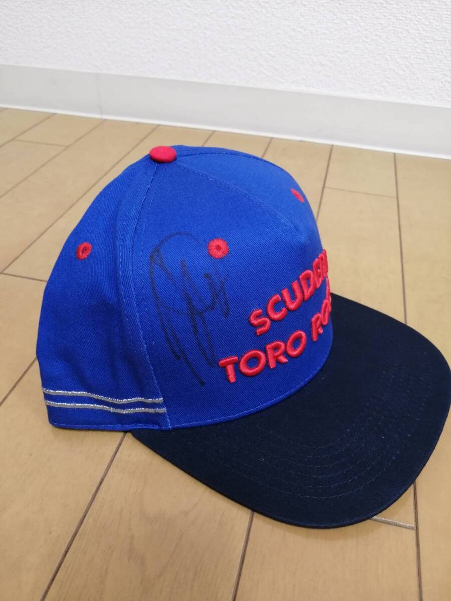 ga Sleek bi marks with autograph Toro rosso Honda cap 