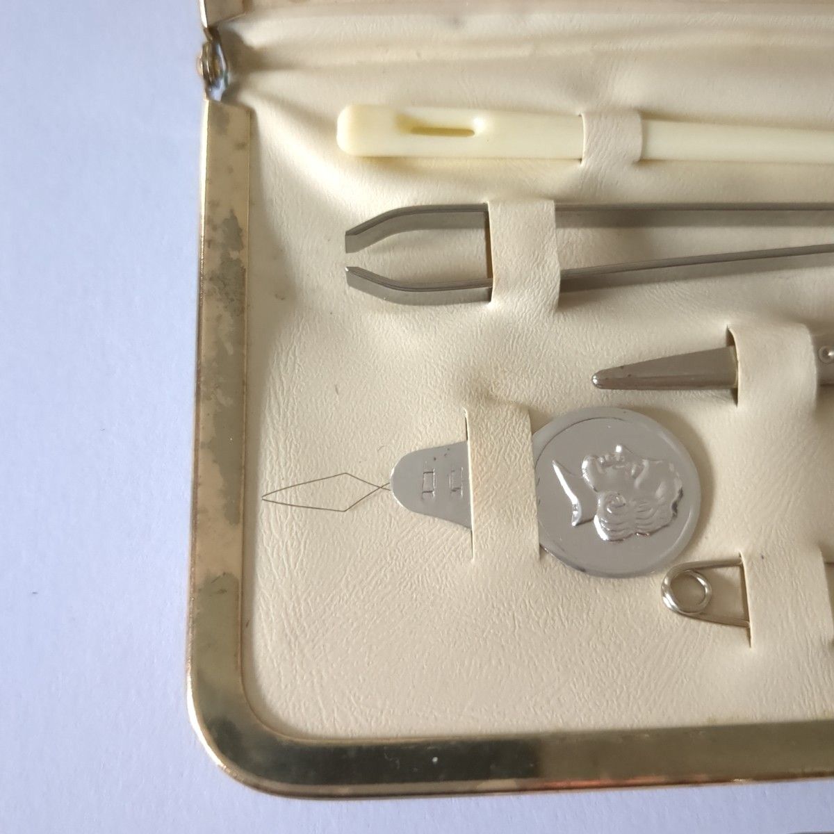 裁縫セット　ソーイングセット　PETIT プティ　ゴブラン織　携帯　がま口型