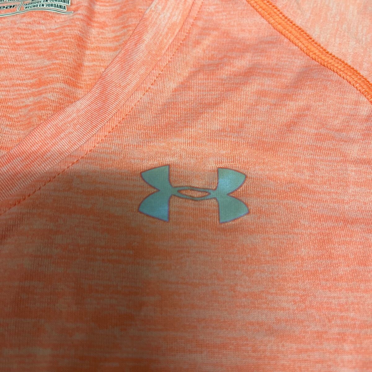 アンダーアーマー　UNDER ARMOUR 半袖　Ｖネック　Tシャツ メンズ　サイズS オレンジ_画像3