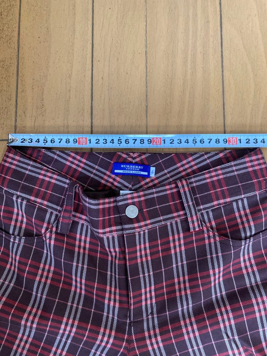 BURBERRY BLUE LABEL ノバチェックパンツ　（裏地付き）