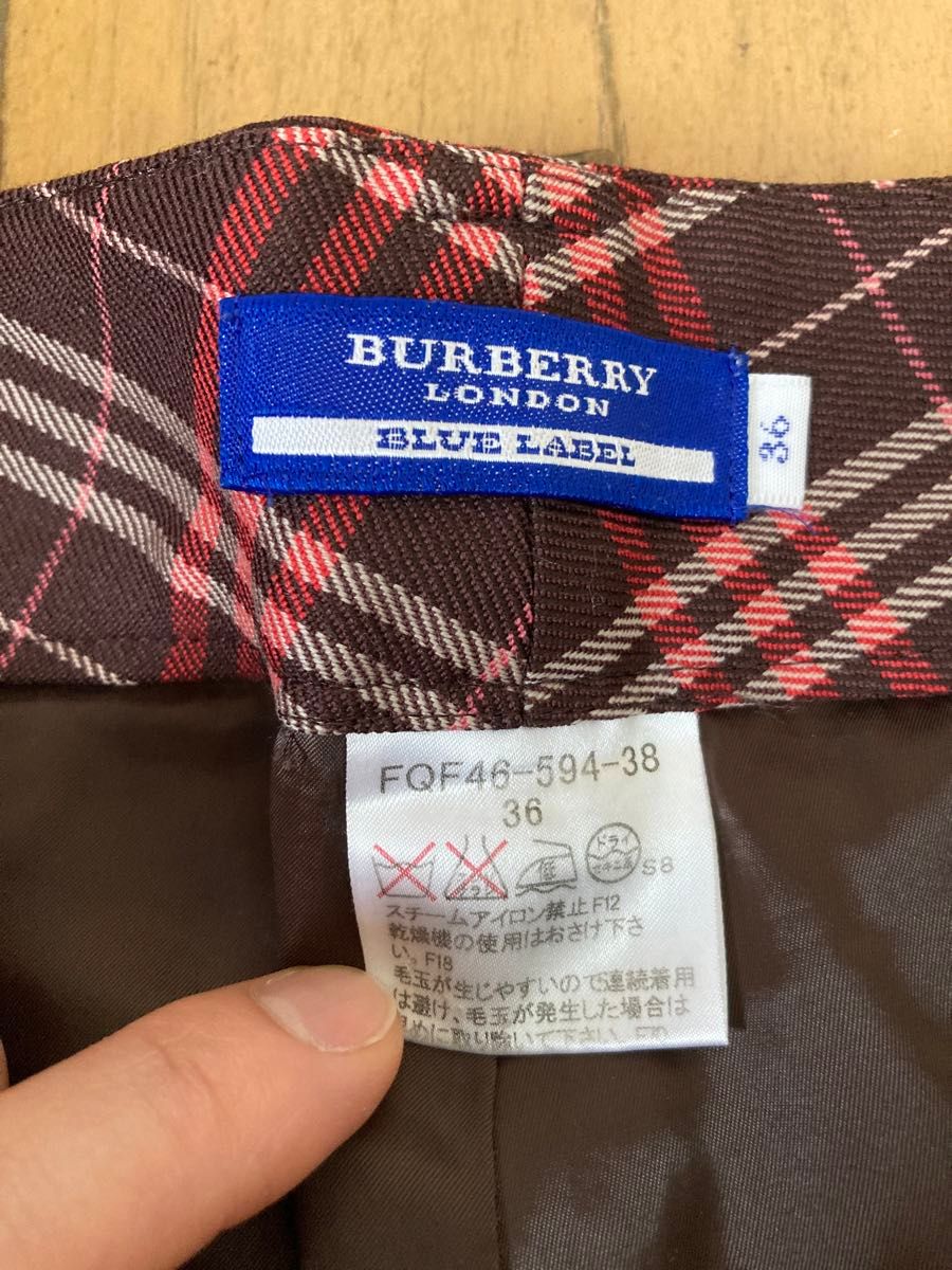 BURBERRY BLUE LABEL ノバチェックパンツ　（裏地付き）