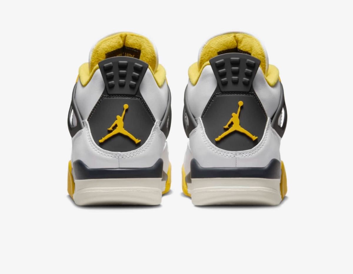 【新品未使用】Wmns Air Jordan 4 Retro “Vivid Sulfur”